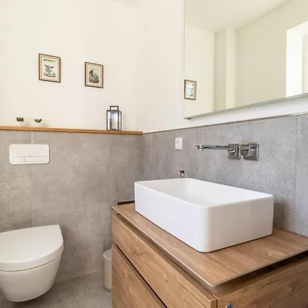 Kuesteneck Mit Meerblick Und Wellnessbereich * Lohme