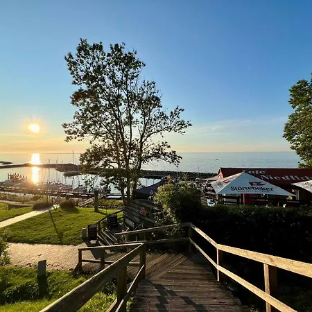 Kuesteneck Mit Meerblick Und Wellnessbereich