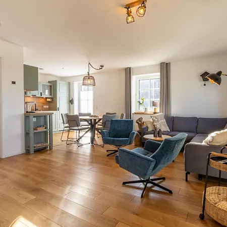 Kuesteneck Mit Meerblick Und Wellnessbereich Semesterbostad *