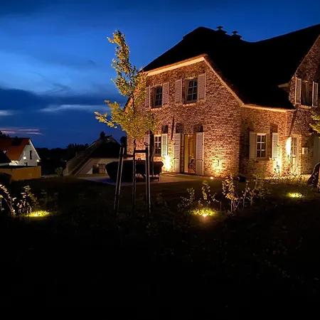 Kuesteneck Mit Meerblick Und Wellnessbereich Semesterbostad Lohme