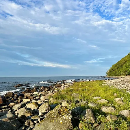 Kuesteneck Mit Meerblick Und Wellnessbereich Lohme